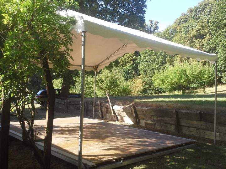 Barnum avec plancher en bois Île-de-France