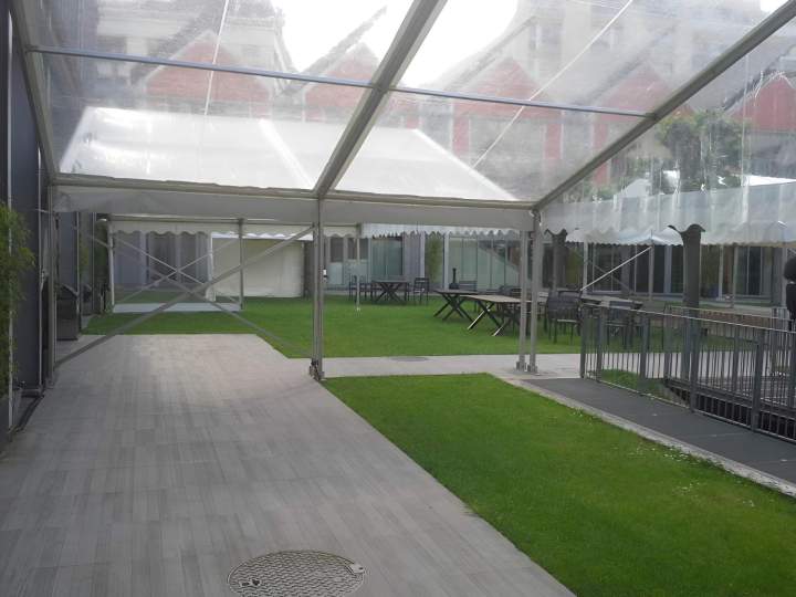 Tente de réception transparente Île-de-France